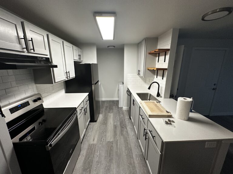 Unit Turns – Carriage House Apartments